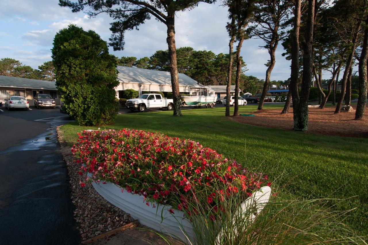 Southfleet Motor Inn Wellfleet Bagian luar foto
